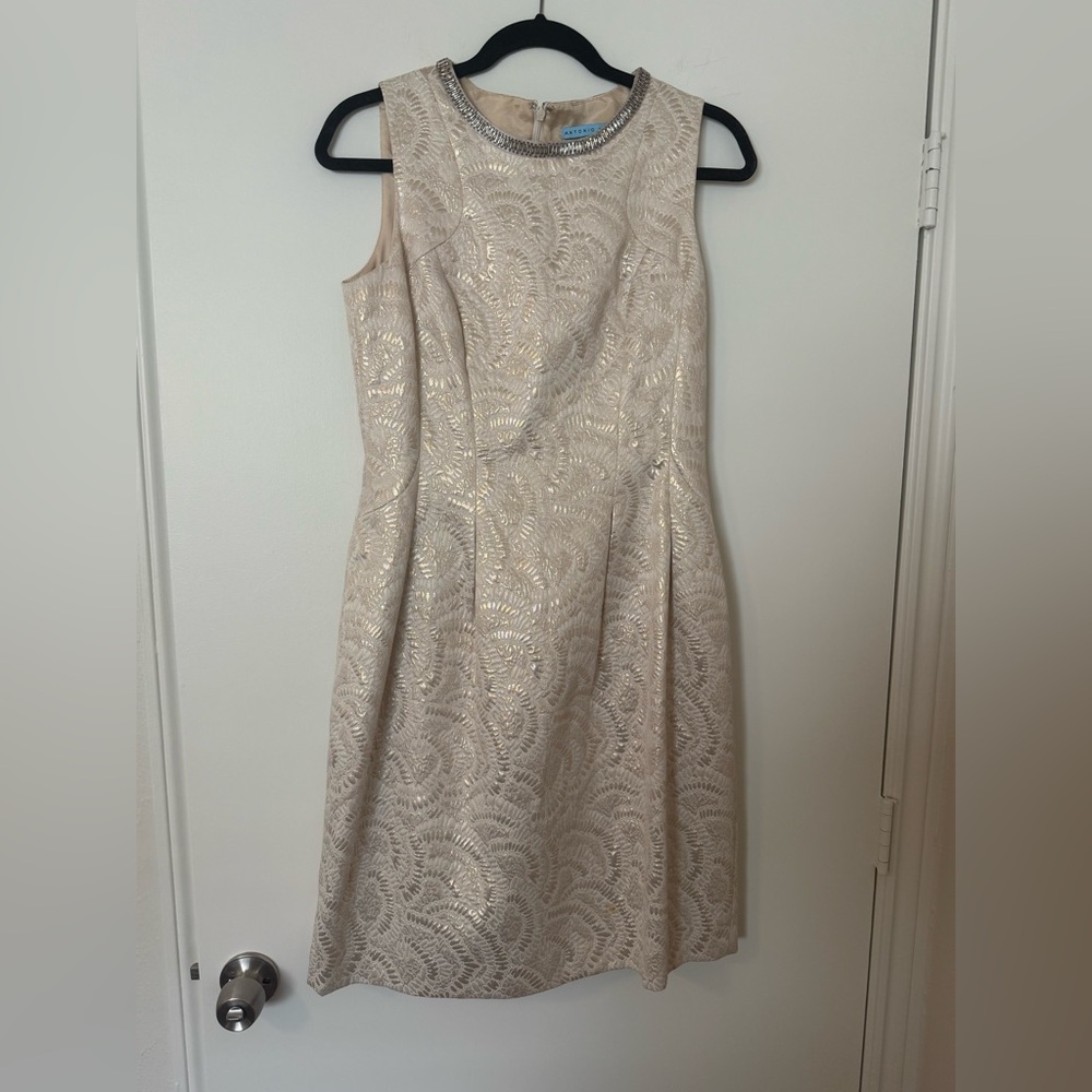ANTONIO MELANI Sleeveless Metallic Lace Dress - Champagne Gold